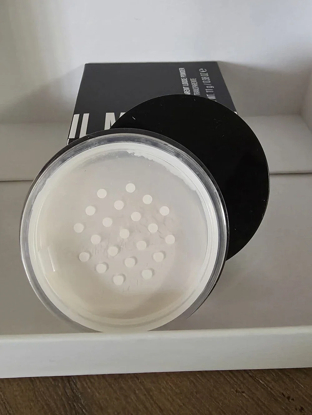 IL Makiage Transparent Loose Powder
